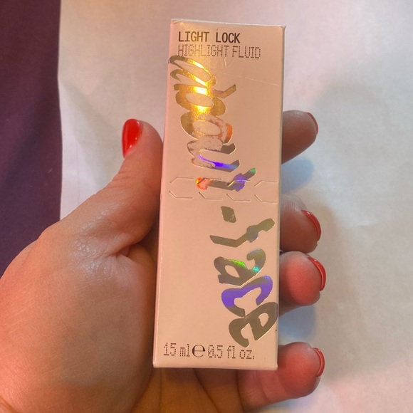 ABOUT FACE Light Lock Highlight Fluid in “Sunstruck” - Picture 1 of 3